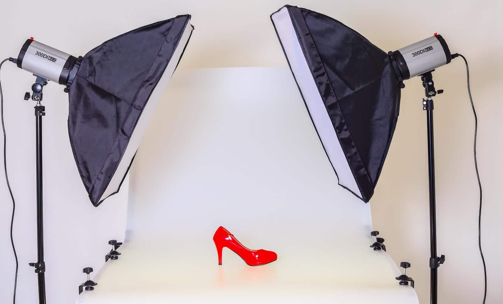 How to Create and Use a Do-It-Yourself Soft Lightbox