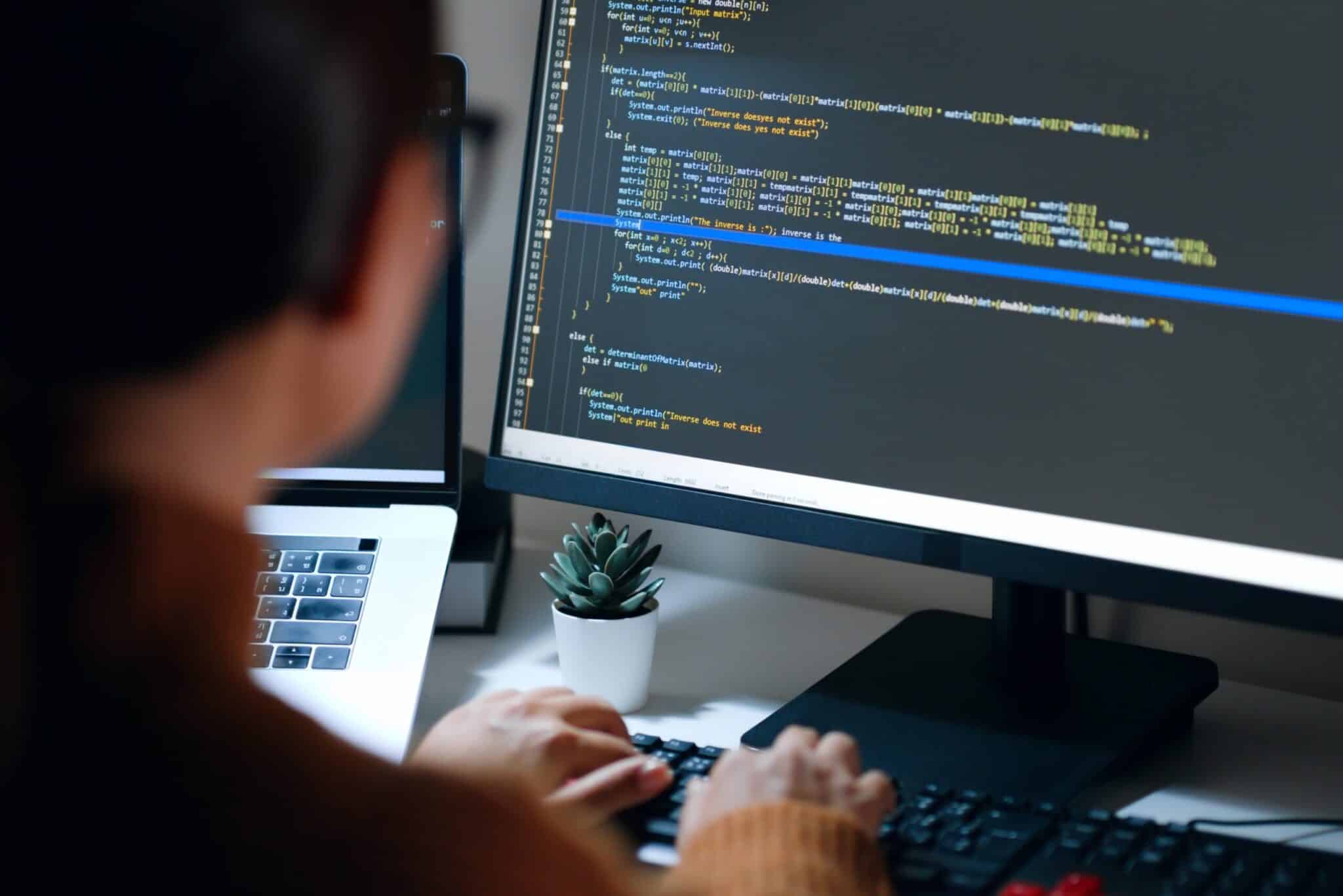 how to hire a freelance web developer - coding