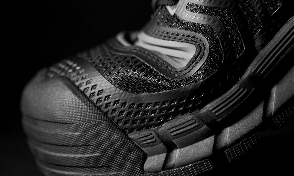 How Proper Footwear Impacts Worker Productivity and Safety