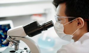 What Business & Research Labs Need to Know Before Investing in a Live Cell Imager